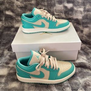 Womens Jordan 1 Low Tropical